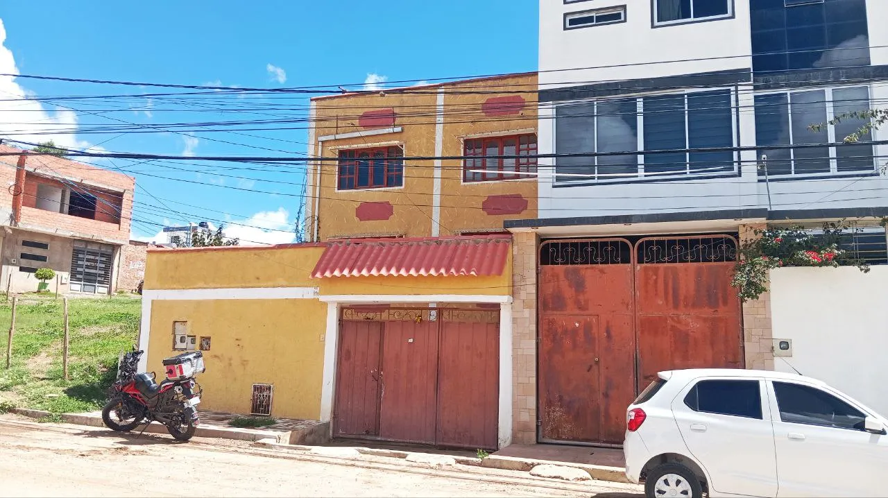 CASA EN VENTA DE OCASIÓN – IDEAL PARA INVERSIÓN O FAMILIA NUMEROSA - Imagen 5
