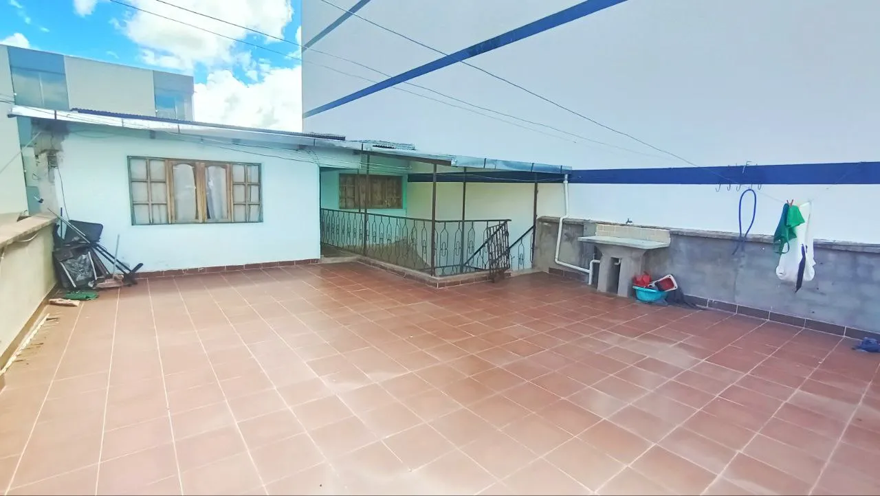 CASA EN VENTA DE OCASIÓN – IDEAL PARA INVERSIÓN O FAMILIA NUMEROSA - Imagen 16