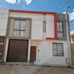 Bonita Casa En Venta en Barrio Cessa